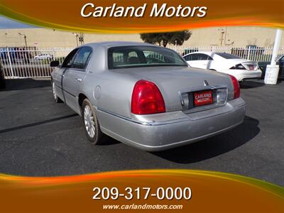 2003 Lincoln Town Car Executive   - Photo 5 - Stockton, CA 95205