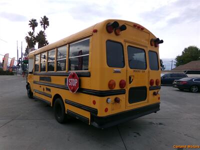 2009 Chevrolet Express 3500 BUS - Photo 8 - Stockton, CA 95205