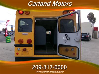 2009 Chevrolet Express 3500 BUS   - Photo 11 - Stockton, CA 95205