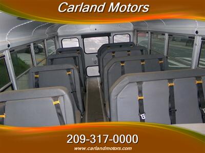 2009 Chevrolet Express 3500 BUS   - Photo 20 - Stockton, CA 95205