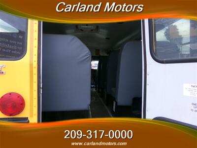 2009 Chevrolet Express 3500 BUS   - Photo 12 - Stockton, CA 95205