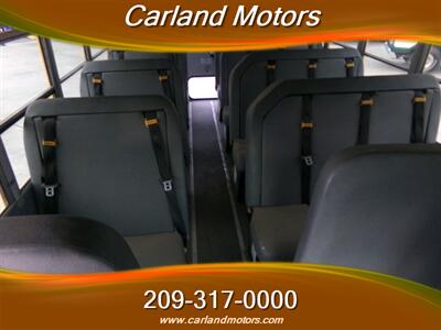 2009 Chevrolet Express 3500 BUS   - Photo 15 - Stockton, CA 95205