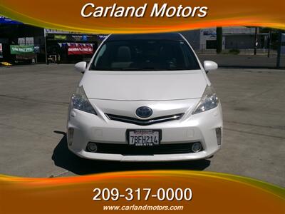 2013 Toyota Prius v Five Leather   - Photo 2 - Stockton, CA 95205