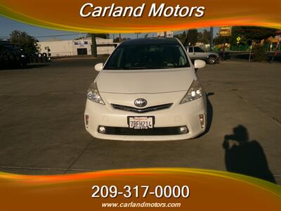 2013 Toyota Prius v Five Leather   - Photo 2 - Stockton, CA 95205