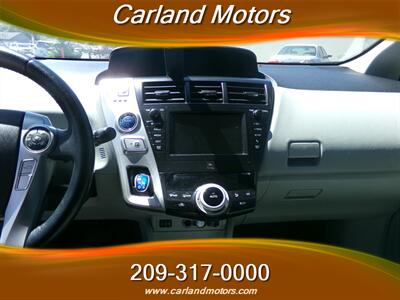 2013 Toyota Prius v Five Leather   - Photo 7 - Stockton, CA 95205