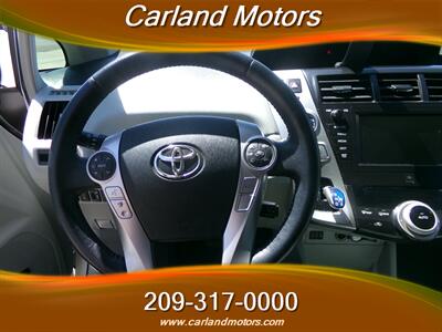 2013 Toyota Prius v Five Leather   - Photo 6 - Stockton, CA 95205