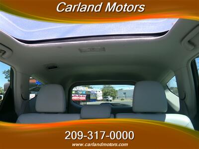 2013 Toyota Prius v Five Leather   - Photo 23 - Stockton, CA 95205