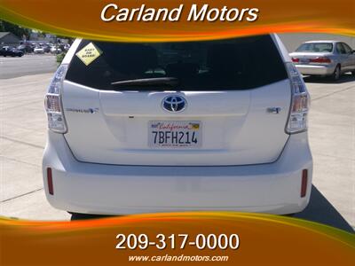 2013 Toyota Prius v Five Leather   - Photo 5 - Stockton, CA 95205