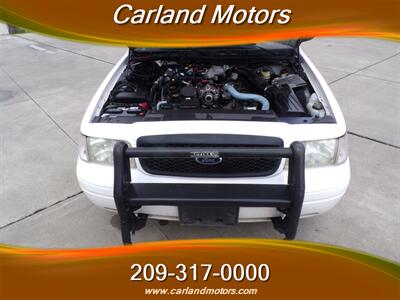 2010 Ford Crown Victoria Police Interceptor   - Photo 11 - Stockton, CA 95205