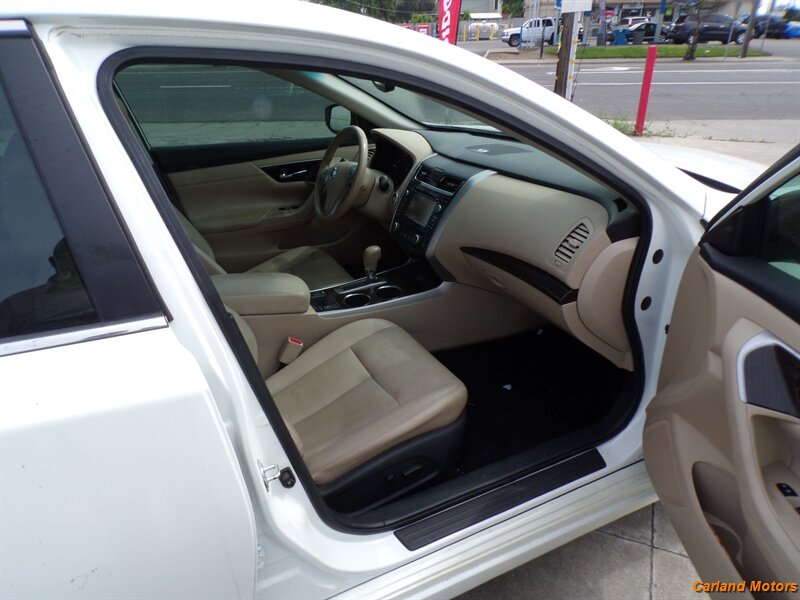 2015 Nissan Altima SL - Photo 21