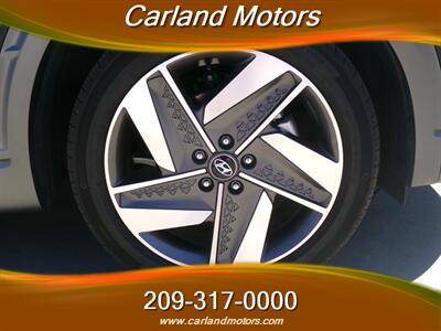 2022 Hyundai NEXO Limited   - Photo 10 - Stockton, CA 95205