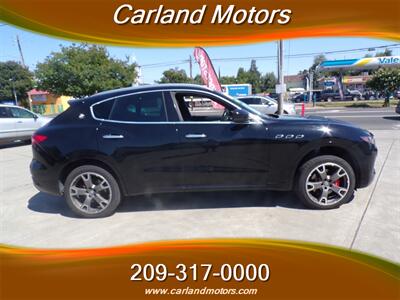 2017 Maserati Levante AWD   - Photo 8 - Stockton, CA 95205