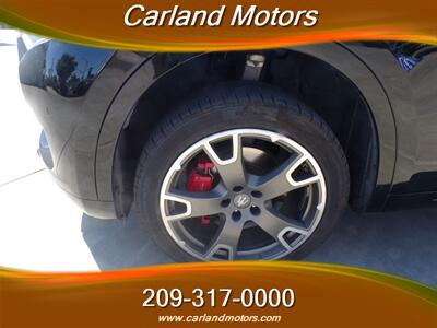 2017 Maserati Levante AWD   - Photo 10 - Stockton, CA 95205