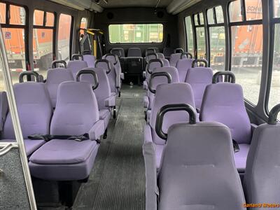 2007 Ford E-450 SD Shuttle Bus - Photo 10 - Stockton, CA 95205