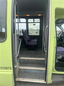 2007 Ford E-450 SD Shuttle Bus - Photo 9 - Stockton, CA 95205