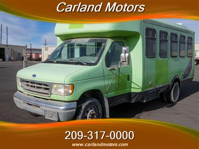 2007 Ford E-450 SD Shuttle Bus   - Photo 1 - Stockton, CA 95205