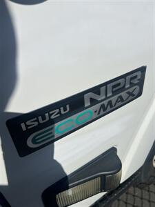2014 Isuzu NPR Box Truck w/Liftgate Eco Max   - Photo 11 - Stockton, CA 95205