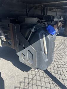 2014 Isuzu NPR Box Truck w/Liftgate Eco Max   - Photo 13 - Stockton, CA 95205