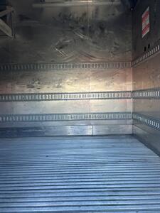 2014 Isuzu NPR Box Truck w/Liftgate Eco Max   - Photo 6 - Stockton, CA 95205
