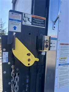 2014 Isuzu NPR Box Truck w/Liftgate Eco Max   - Photo 10 - Stockton, CA 95205