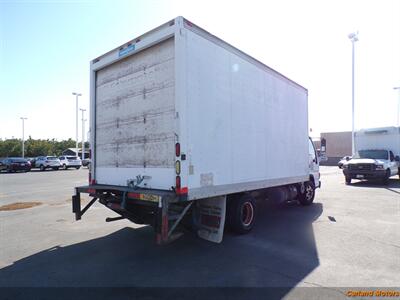 2000 Isuzu NPR BOX w/Lift - Photo 8 - Stockton, CA 95205