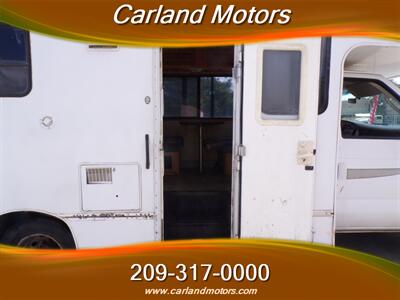 2007 Ford E-Series RV E-350 SD   - Photo 18 - Stockton, CA 95205