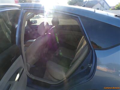 2005 Toyota Prius w/Leather - Photo 14 - Stockton, CA 95205
