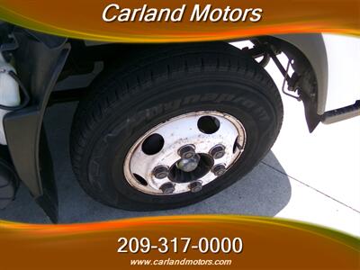 2014 Isuzu NPR-HD   - Photo 10 - Stockton, CA 95205