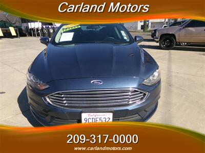 2018 Ford Fusion SE   - Photo 2 - Stockton, CA 95205