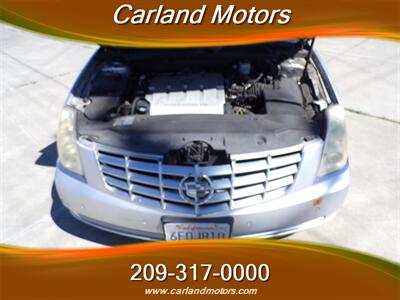 2009 Cadillac DTS Luxury Collection 5-Passenger   - Photo 11 - Stockton, CA 95205