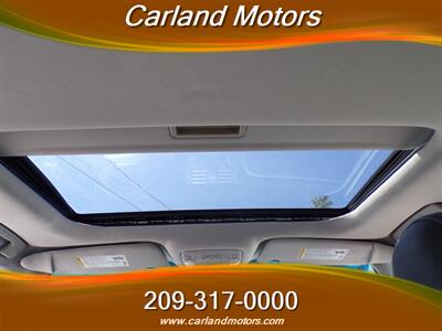 2009 Cadillac DTS Luxury Collection 5-Passenger   - Photo 20 - Stockton, CA 95205