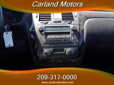 2009 Cadillac DTS Luxury Collection 5-Passenger   - Photo 19 - Stockton, CA 95205
