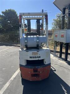 1984 Nissan Forklift Enduro C1 3F 475 Three-stage mast - Photo 2 - Stockton, CA 95205