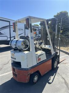 1984 Nissan Forklift Enduro C1 3F 475 Three-stage mast - Photo 3 - Stockton, CA 95205