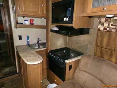 2017 Ford E-Series RV E-450 - Photo 16 - Stockton, CA 95205