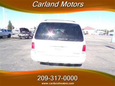 1995 Chrysler Town and Country   - Photo 6 - Stockton, CA 95205