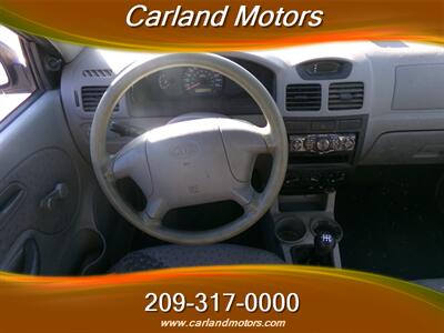 2003 Kia Rio (EZ FINANCING)   - Photo 15 - Stockton, CA 95205