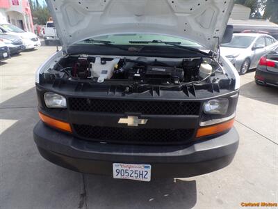 2017 Chevrolet Express 3500 Box Cargo - Photo 17 - Stockton, CA 95205