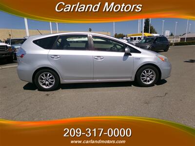 2014 Toyota Prius v Three   - Photo 8 - Stockton, CA 95205