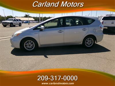 2014 Toyota Prius v Three   - Photo 4 - Stockton, CA 95205