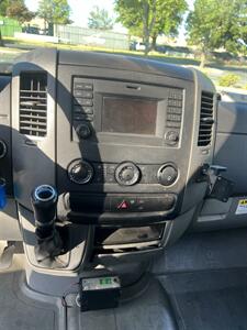 2015 Freightliner Sprinter 2500 w/cooler reefer 2500 - Photo 13 - Stockton, CA 95205