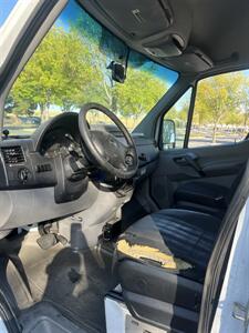 2015 Freightliner Sprinter 2500 w/cooler reefer 2500 - Photo 10 - Stockton, CA 95205