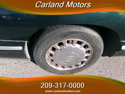 1997 Cadillac DeVille   - Photo 9 - Stockton, CA 95205