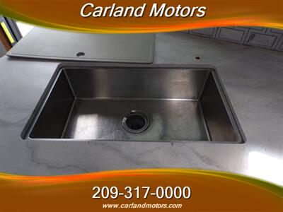 2023 Heartland Shadow Shadow Cruiser RV ID280QBS   - Photo 25 - Stockton, CA 95205