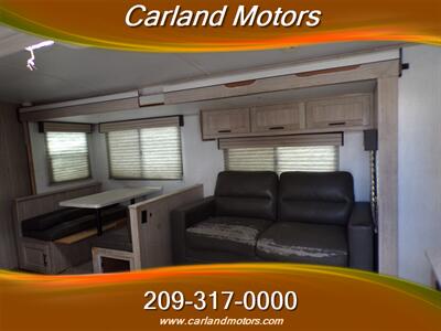 2023 Heartland Shadow Shadow Cruiser RV ID280QBS   - Photo 17 - Stockton, CA 95205