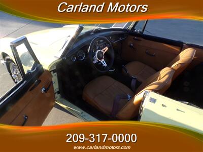 1963 MG MGB Roadster Convertible - Photo 14 - Stockton, CA 95205