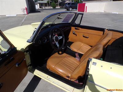 1963 MG MGB Roadster Convertible - Photo 17 - Stockton, CA 95205