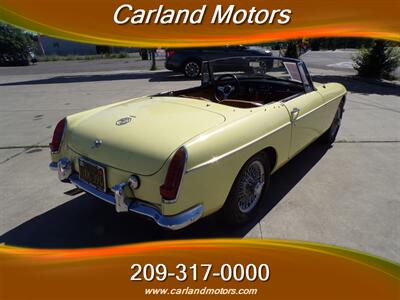 1963 MG MGB Roadster Convertible   - Photo 7 - Stockton, CA 95205