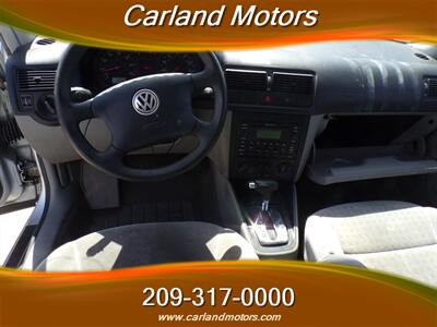 2002 Volkswagen Golf GLS   - Photo 14 - Stockton, CA 95205
