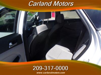 2019 Hyundai TUCSON SE - Photo 14 - Stockton, CA 95205